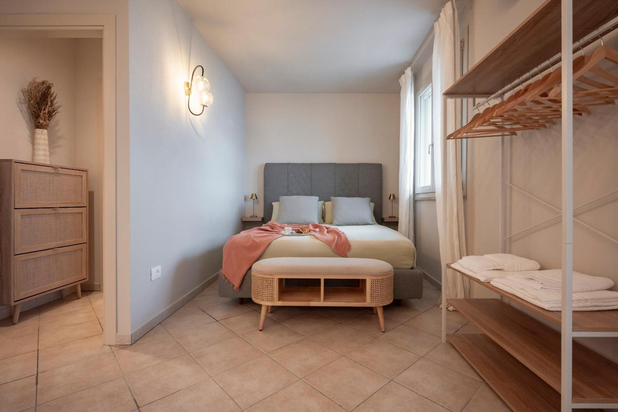 Zefiro Apartments San Vincenzo Luaran gambar