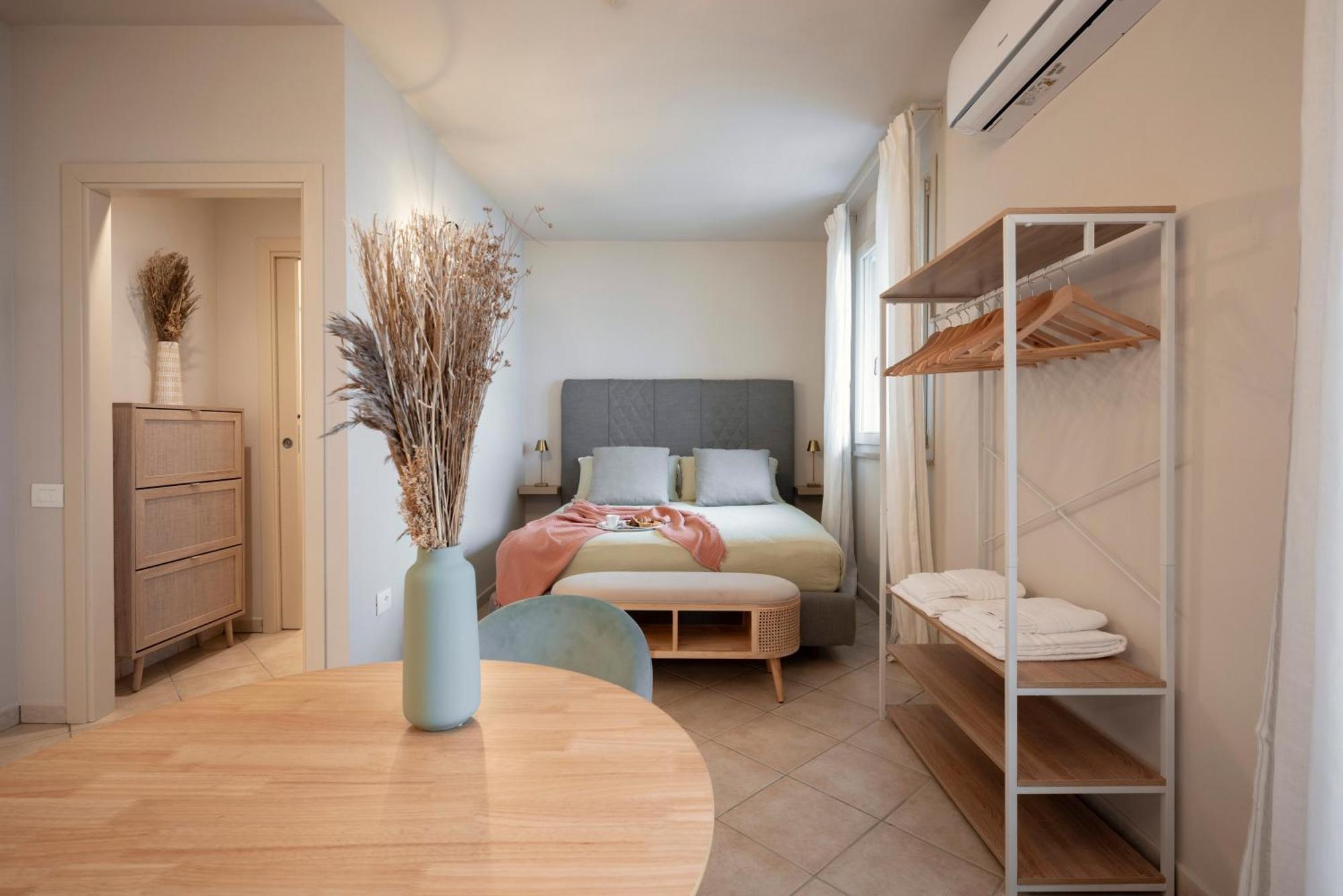Zefiro Apartments San Vincenzo Luaran gambar