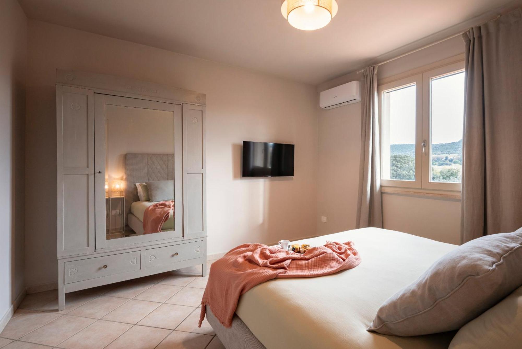 Zefiro Apartments San Vincenzo Luaran gambar